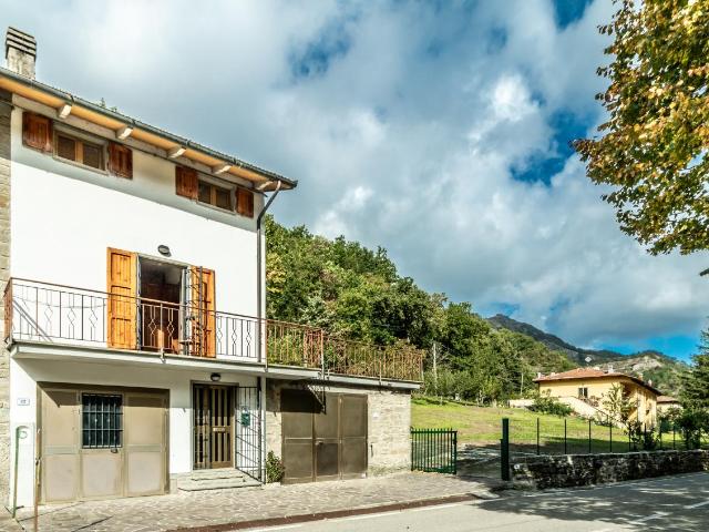 Villa Schiera in vendita a Firenzuola, Toscana