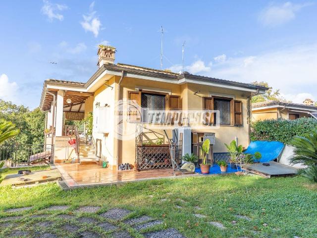 Villa Schiera in vendita a Roma Capitale, Lazio