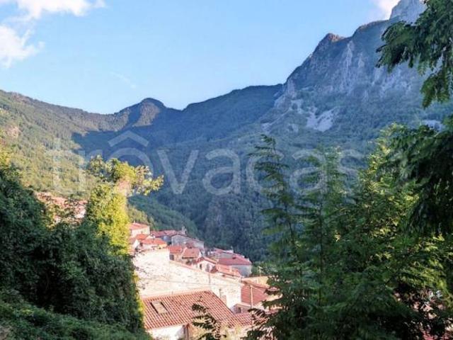 Villa Schiera in vendita a Unione di comuni Montana Lunigiana, Fivizzano