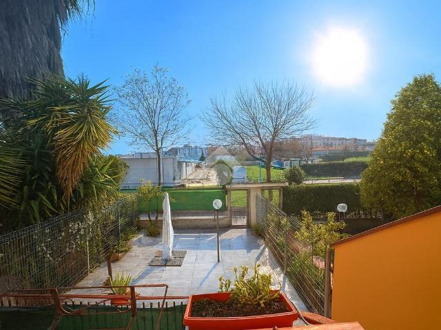 Villa Schiera in vendita a C.E.P., Puglia
