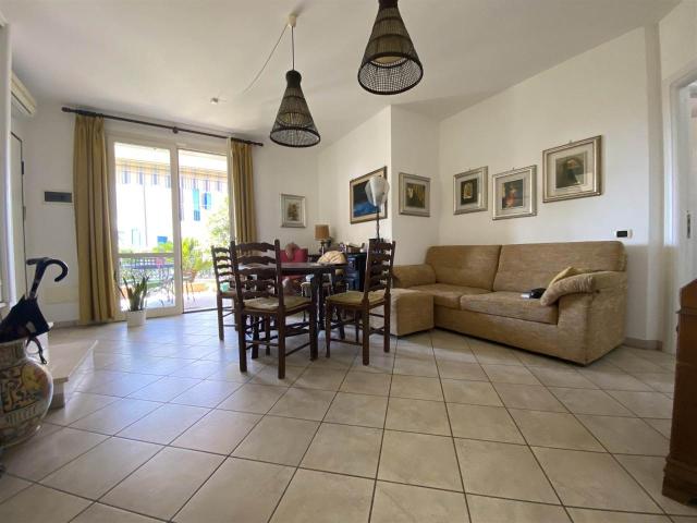 Villa Schiera in vendita a Follonica, Toscana