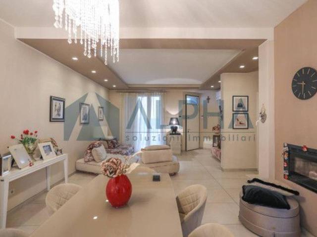 Villa Schiera in vendita a Unione di Comuni della Romagna Forlivese, Quattro