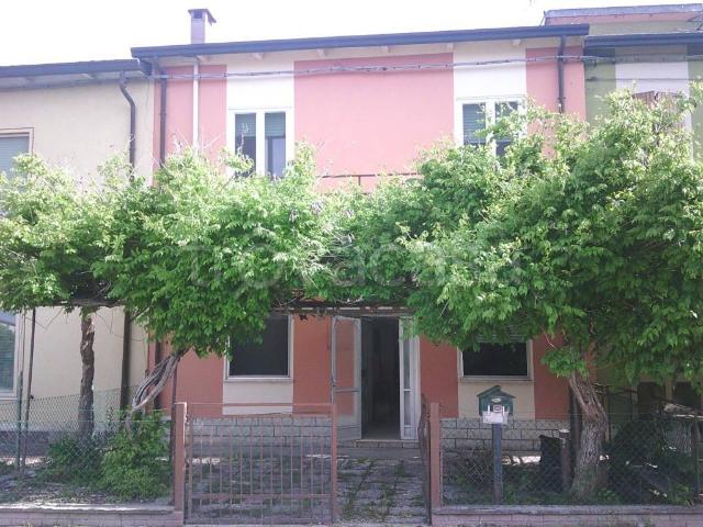 Villa Schiera in vendita a Unione di Comuni della Romagna Forlivese, Quattro