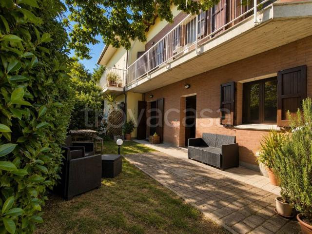 Villa Schiera in vendita a Unione di Comuni della Romagna Forlivese, Quattro