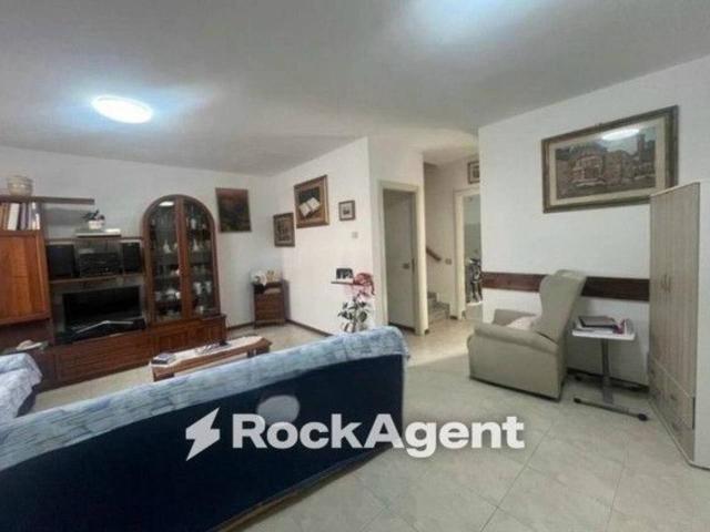 Villa Schiera in vendita a Vittoria Apuana, Forte Dei Marmi