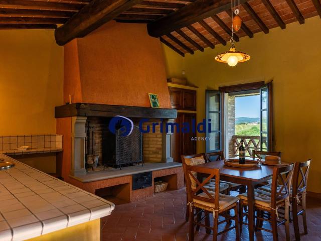 Villa Schiera in vendita a Gaiole In Chianti, Toscana