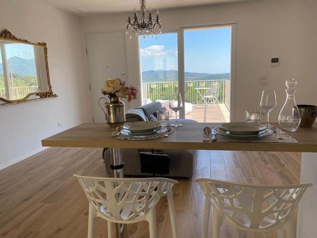 Villa Schiera in vendita a Bivio Di Ravi, Toscana
