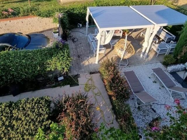 Villa Schiera in vendita a Le Melorie, Ponsacco