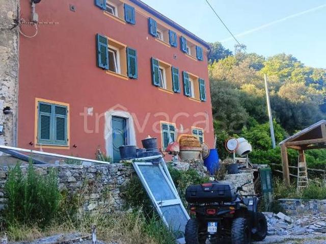 Villa Schiera in vendita a Media Val Bisagno, Serra Riccò