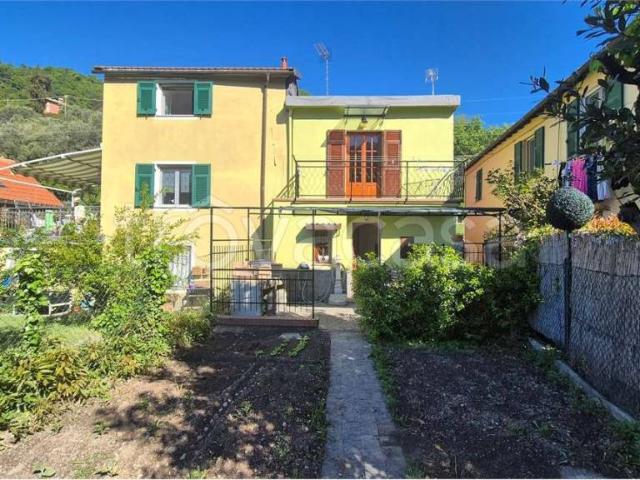 Villa Schiera in vendita a Levante, Serra Riccò