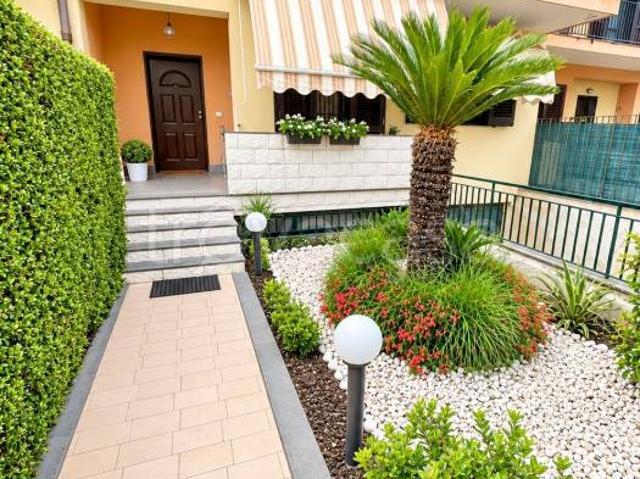 Villa Schiera in vendita a Altarello, Giarre