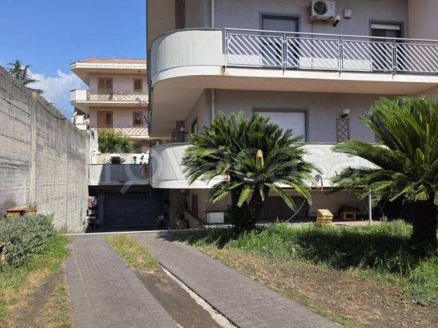 Villa Schiera in vendita a Peri, Giarre
