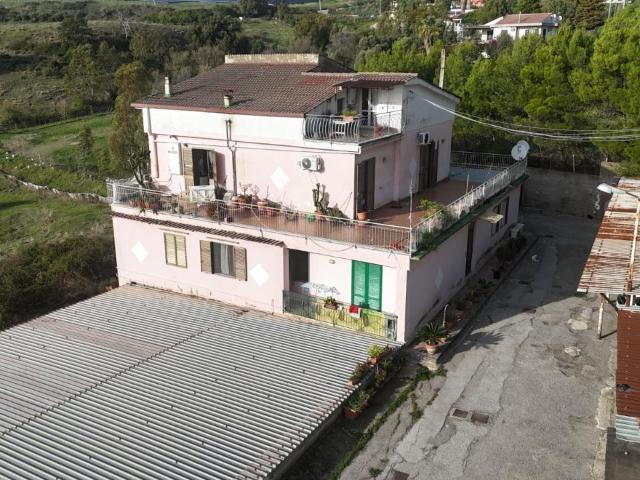 Villa Schiera in vendita a Giffoni Valle Piana, Campania