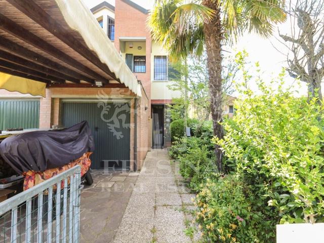 Villa Schiera in vendita a Unione Terre di Pianura, Granarolo Dell'emilia