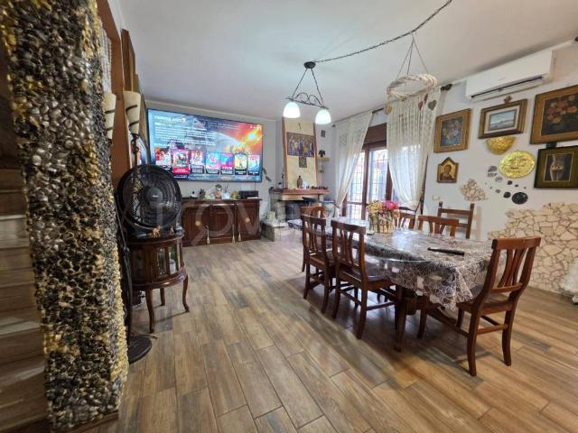 Villa Schiera in vendita a Guidonia Montecelio, Roma Capitale