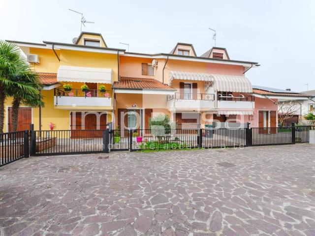 Villa Schiera in vendita a Villaggio Ciano, Jesolo