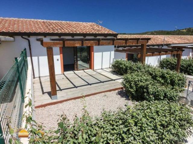 Villa Schiera in vendita a Villaggio Maddalena, Sardigna/Sardegna