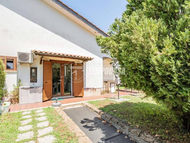 Villa Schiera in vendita a Roma Capitale, Lazio