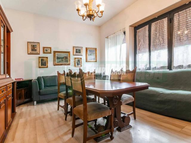 Villa Schiera in vendita a Cascina dei Frati, Lainate