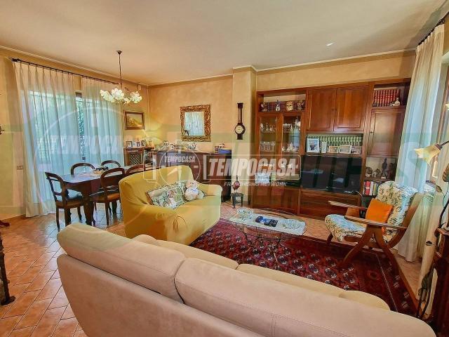 Villa Schiera in vendita a Cascina Villa, Lainate