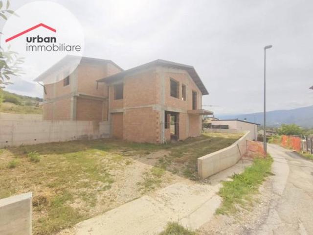 Villa Schiera in vendita a Tornimparte, Abruzzo