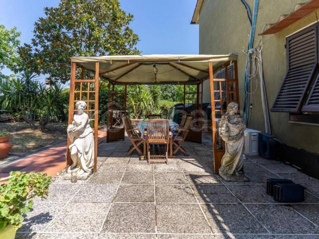 Villa Schiera in vendita a Lastra A Signa, Toscana