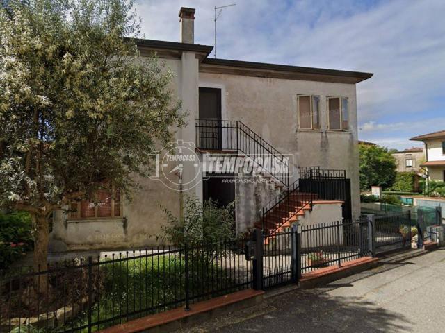 Villa Schiera in vendita a Lendinara, Veneto