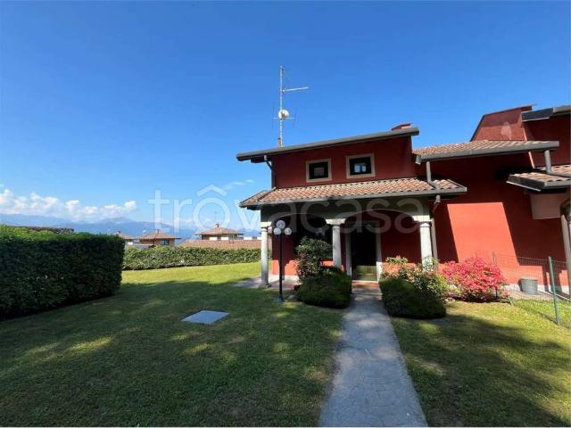 Villa Schiera in vendita a Piemonte, Verbano-cusio-ossola