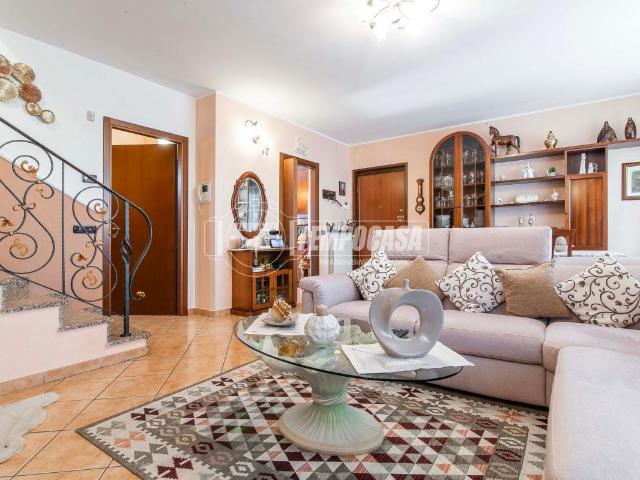 Villa Schiera in vendita a Limido Comasco, Lombardia