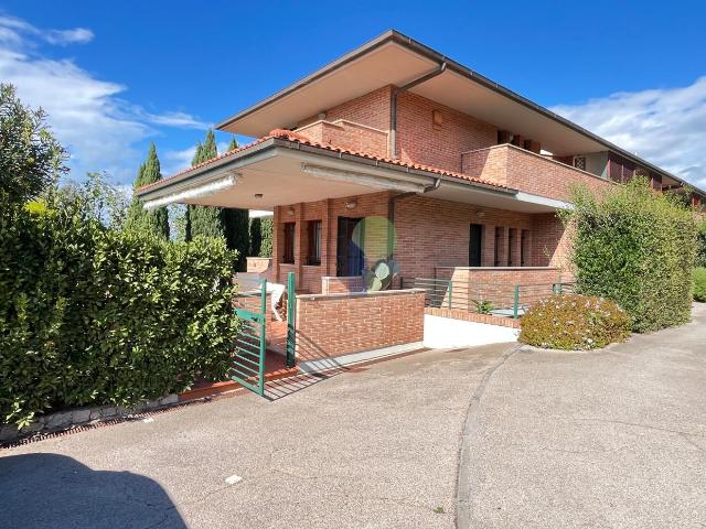 Villa Schiera in vendita a Livorno