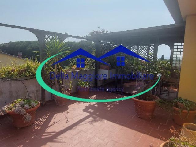 Villa Schiera in vendita a Montenero basso, Livorno