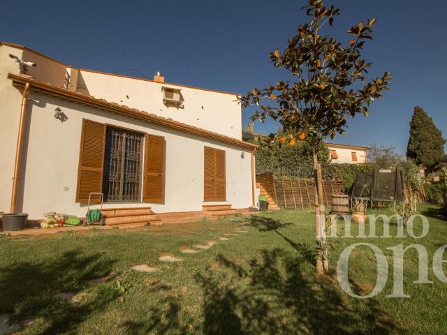 Villa Schiera in vendita a Collinaia, Livorno