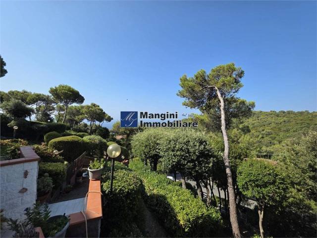Villa Schiera in vendita a Quercianella, Livorno