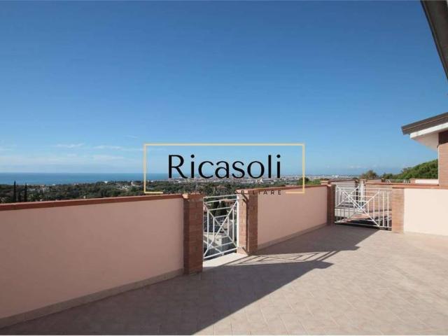 Villa Schiera in vendita a Montenero basso, Livorno