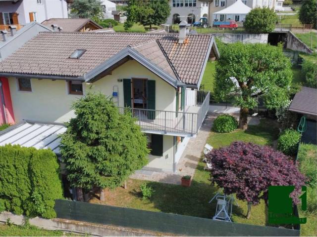 Villa Schiera in vendita a Comunità Alta Valsugana e Bersntol, Caldonazzo