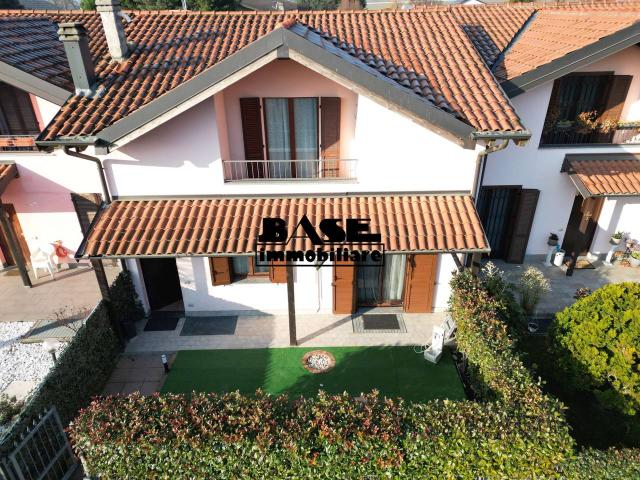 Villa Schiera in vendita a Lomazzo, Lombardia
