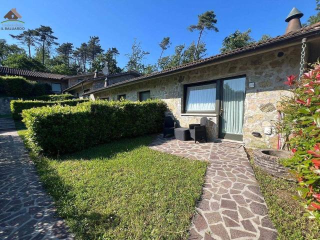 Villa Schiera in vendita a San Macario in Piano, Bagni Di Lucca Ponte