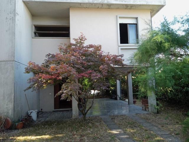 Villa Schiera in vendita a San Concordio, Bagni Di Lucca Ponte