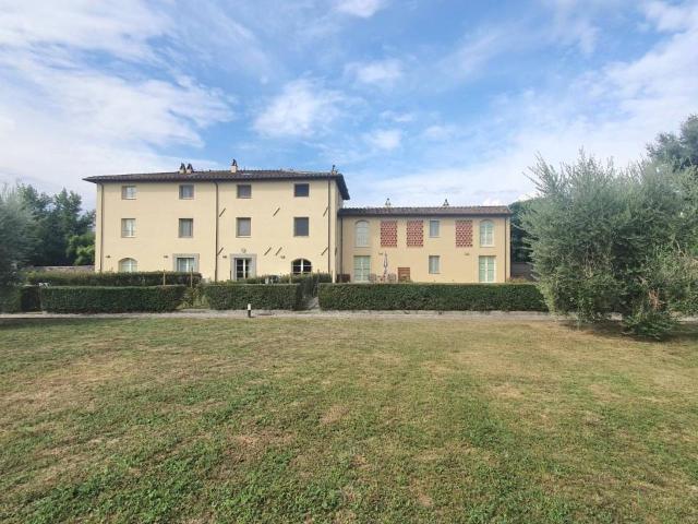 Villa Schiera in vendita a San Pancrazio, Bagni Di Lucca Ponte
