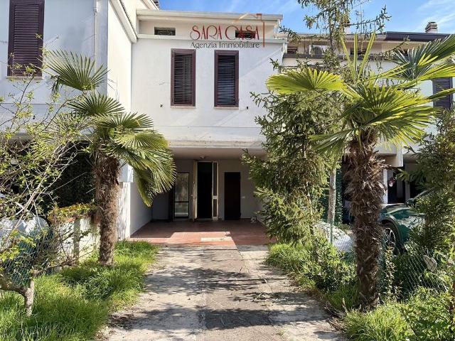 Villa Schiera in vendita a Unione dei comuni della Bassa Romagna, Lugo