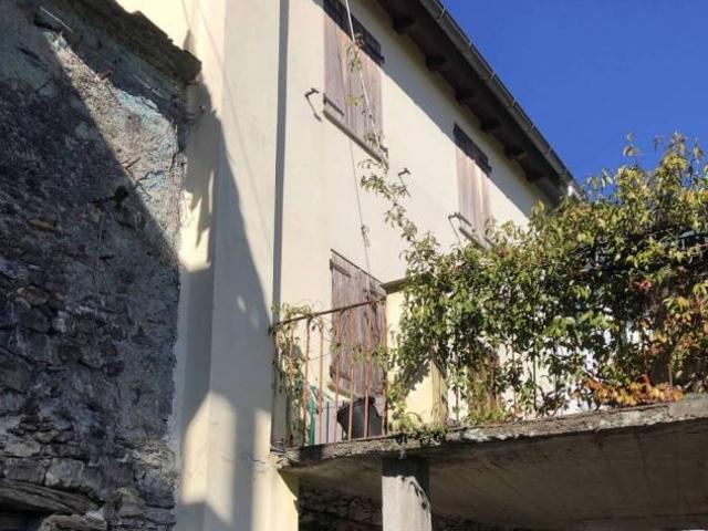 Appartamento in vendita a Lumarzo, Liguria