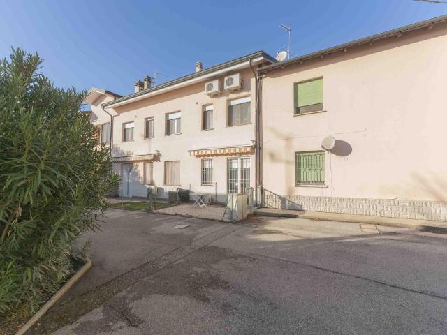 Villa Schiera in vendita a Unione Terre di Pianura, Malalbergo