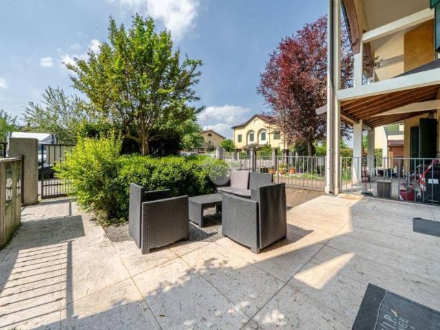 Villa Schiera in vendita a Pianura Reggiana, Re