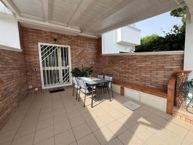 Villa Schiera in vendita a San Pietro in Bevagna, Manduria
