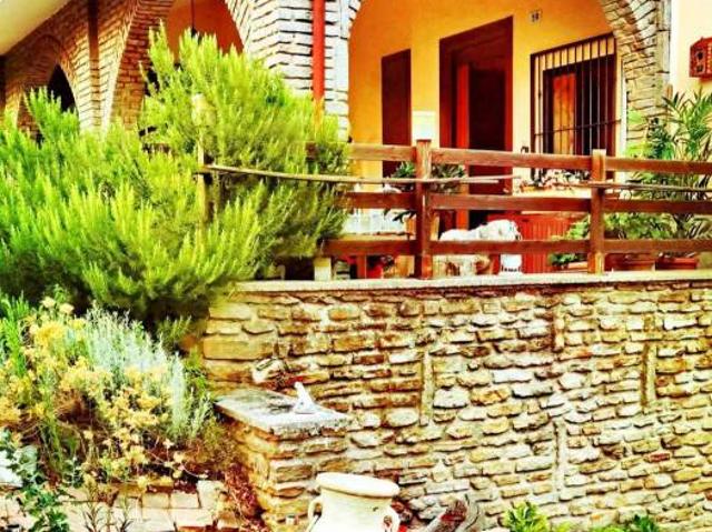 Villa Schiera in vendita a San Donato, Mango