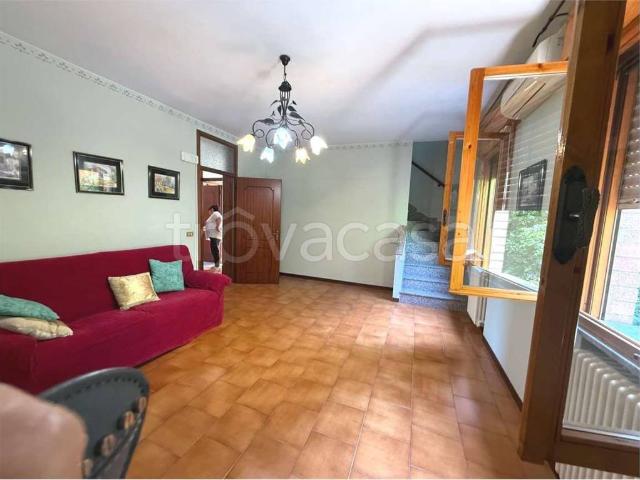 Villa Schiera in vendita a Unione dei comuni del Distretto Ceramico, Maranello