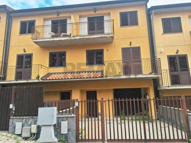 Villa Indipendente in vendita a Massannunziata, Mascalucia