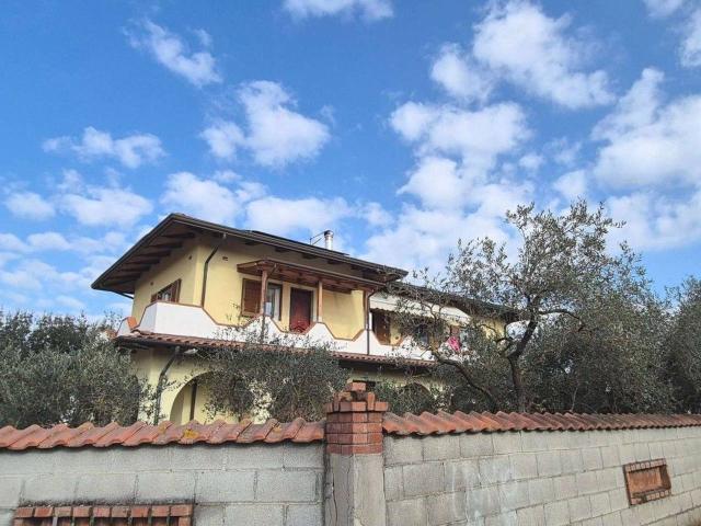 Villa Schiera in vendita a Casone, Marina Di Massa