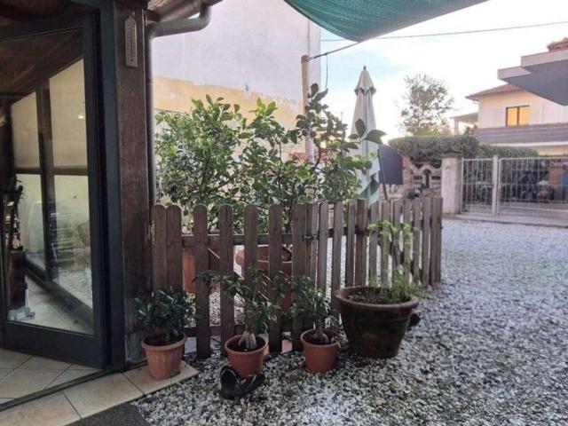 Villa Schiera in vendita a Turano, Marina Di Massa