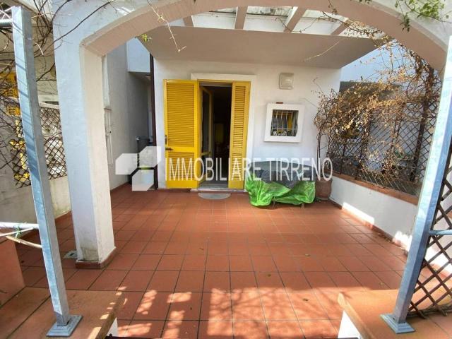 Villa Schiera in vendita a Marina di Massa, Marina Di Massa